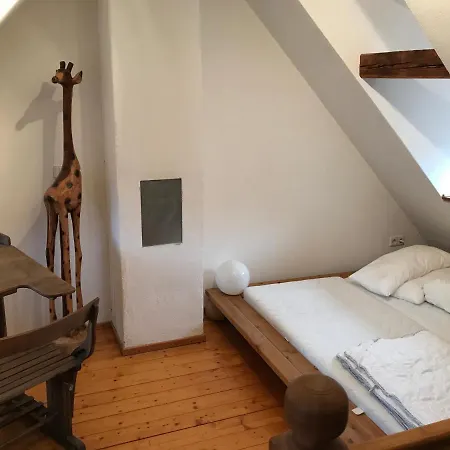 Ruhiges Altstadt-idyll Im Herzen Nurnbergs *